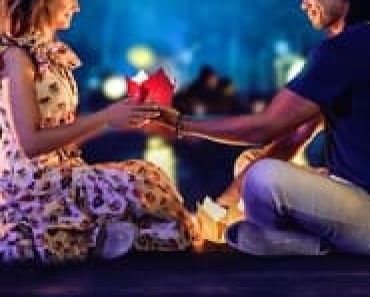 Download A Tourist’s Guide To Love (2023) {Hindi-English} WeB-DL HD 480p [315MB] || 720p [870MB] || 1080p [2GB]|| Moviesverse